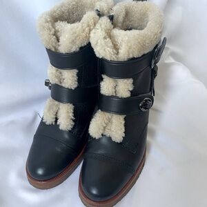 Coach Women’s Black Leather Fleece Lined Boots Size 8B Like New Condition